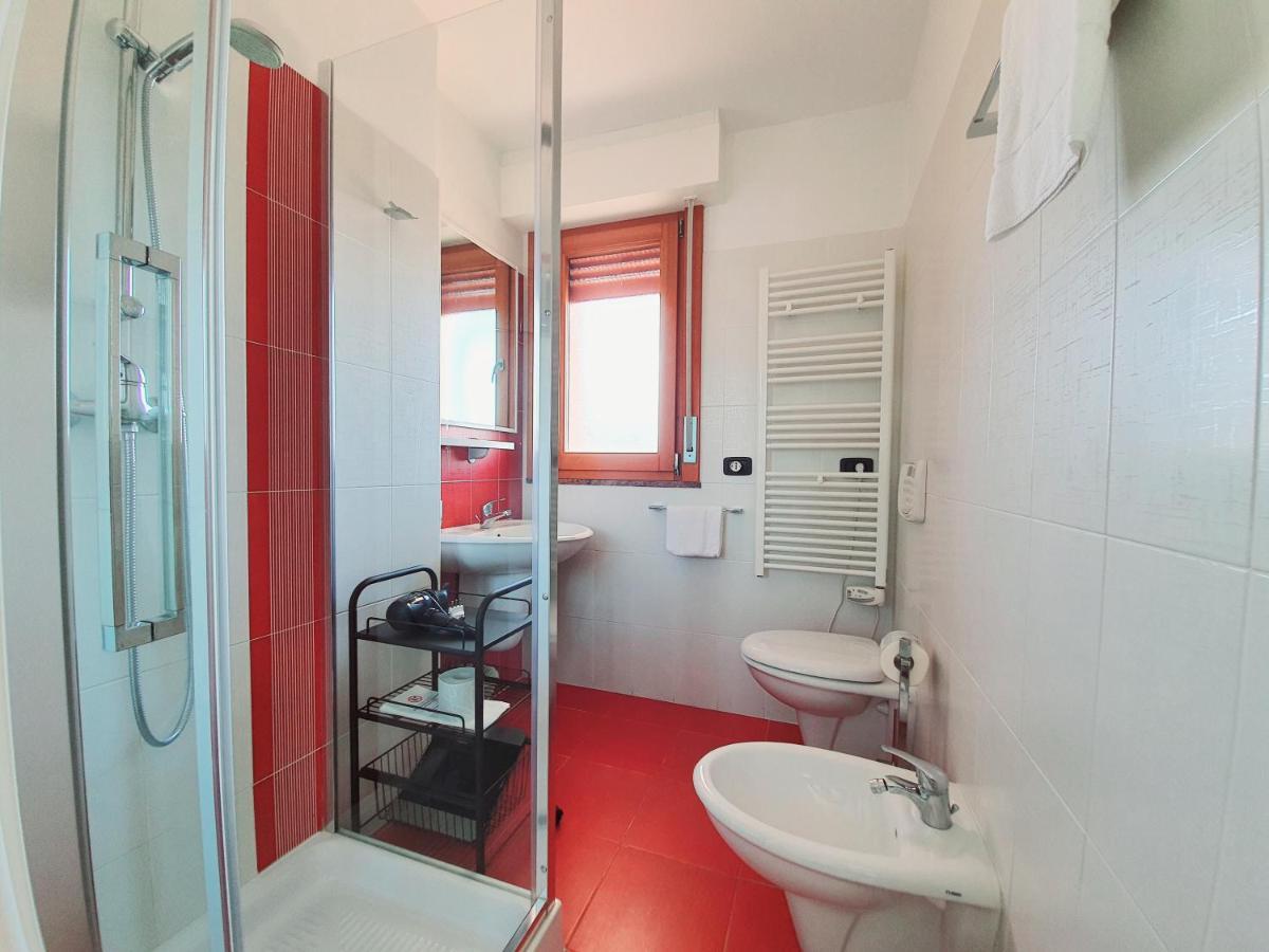 Aparthotel Capitol Grado Esterno foto