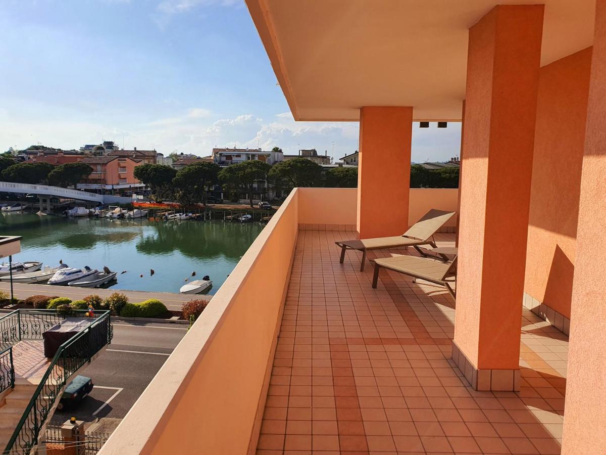 Aparthotel Capitol Grado Esterno foto
