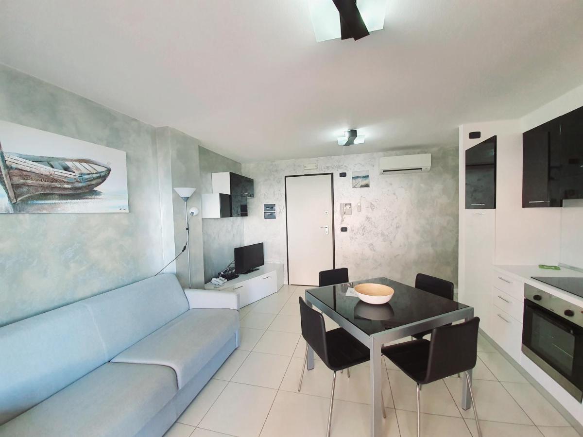 Aparthotel Capitol Grado Esterno foto