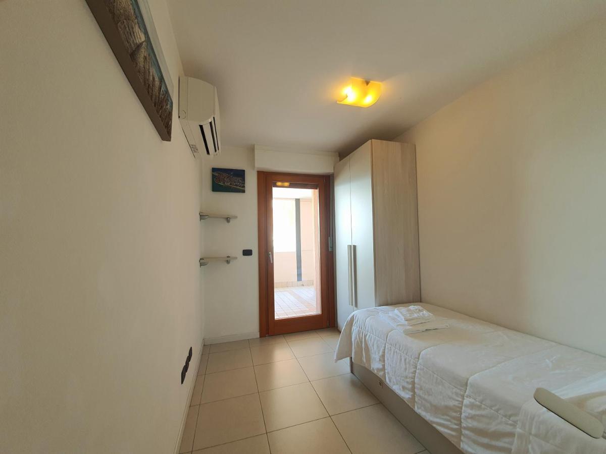 Aparthotel Capitol Grado Esterno foto