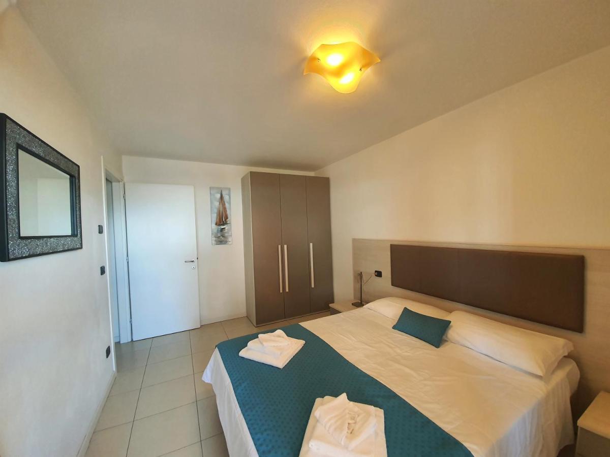 Aparthotel Capitol Grado Esterno foto