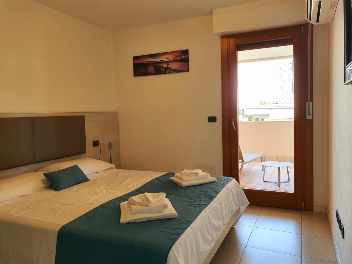 Aparthotel Capitol Grado Esterno foto