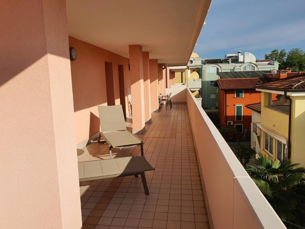 Aparthotel Capitol Grado Esterno foto