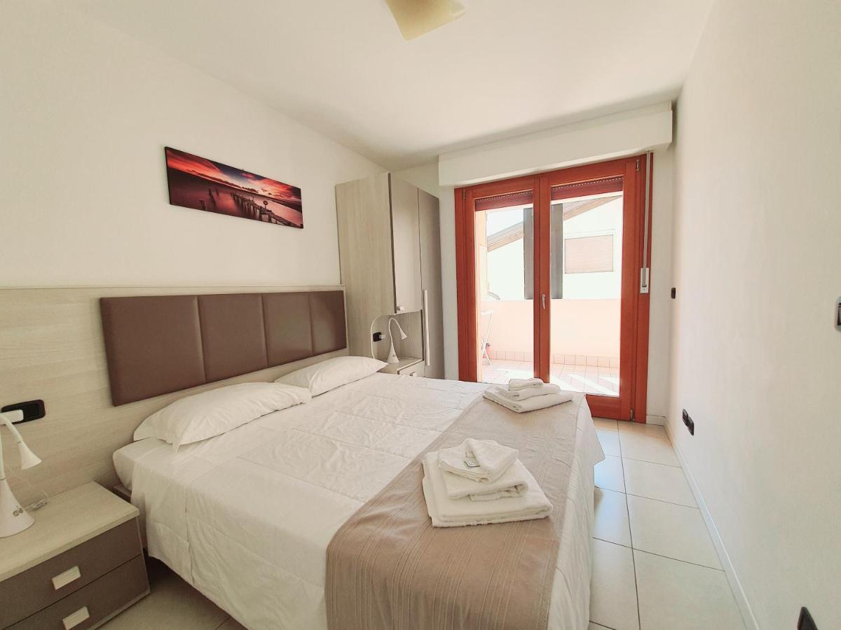 Aparthotel Capitol Grado Esterno foto