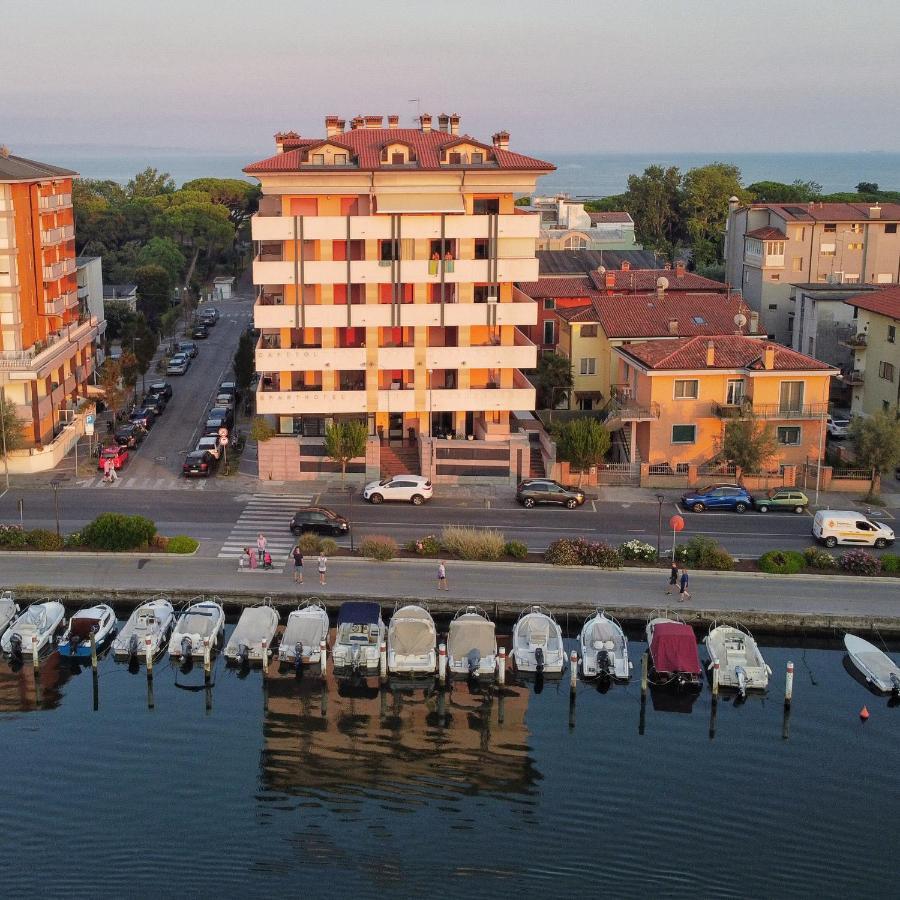 Aparthotel Capitol Grado Esterno foto