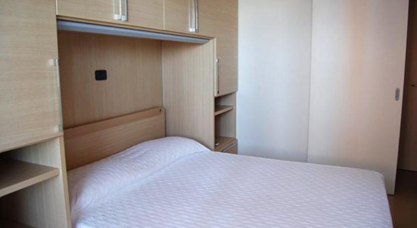 Aparthotel Capitol Grado Camera foto