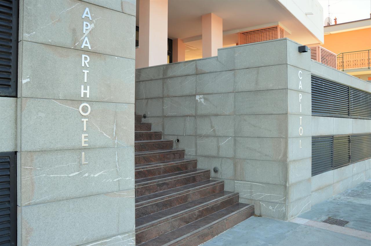 Aparthotel Capitol Grado Esterno foto