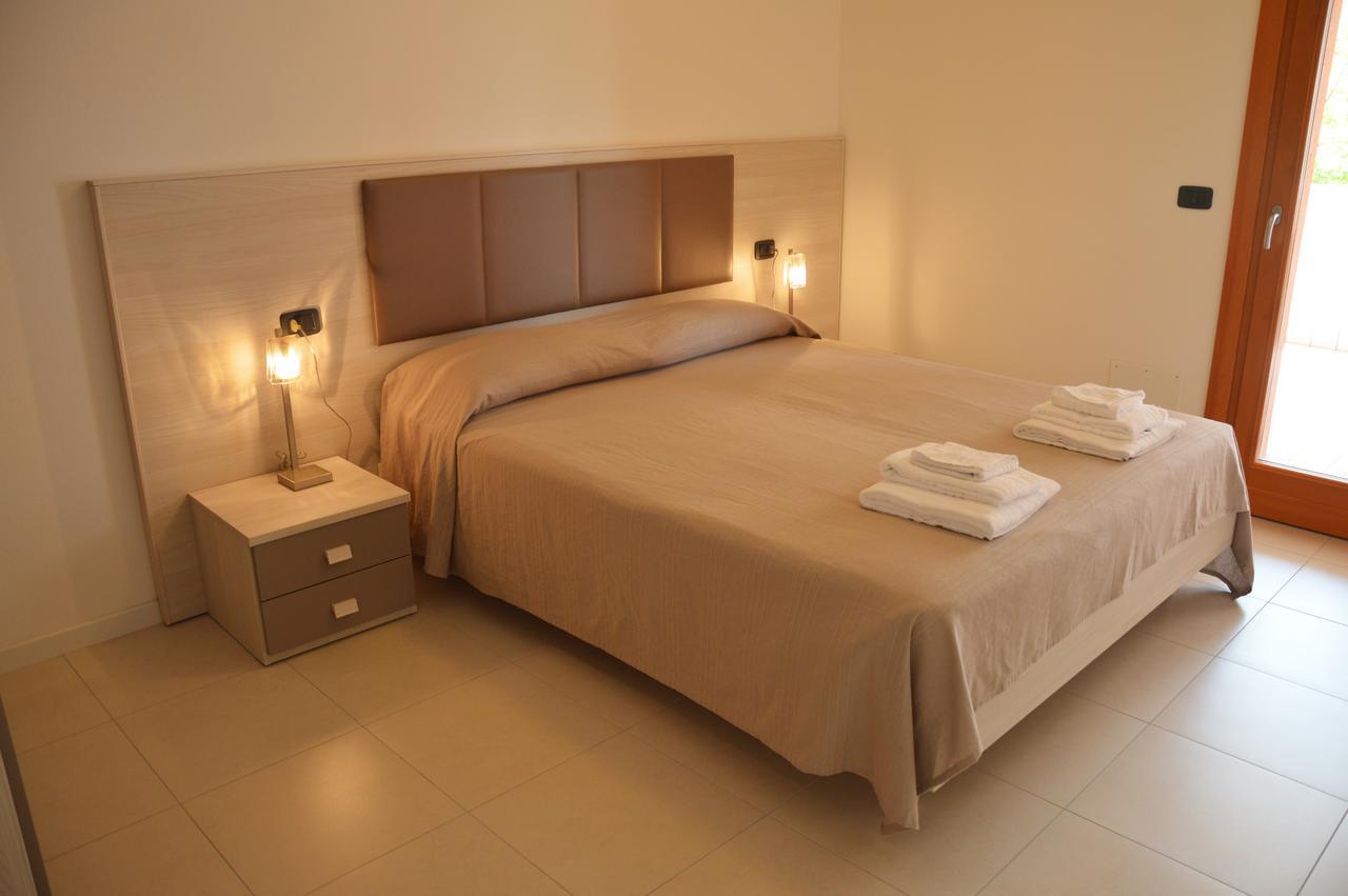 Aparthotel Capitol Grado Esterno foto